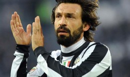 足彩网：克里斯双响炮导演逆转好戏，蓝翼队主场力克红箭队