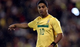 足彩网-巴萨谋划冬窗补强防线 左脚中卫成焦点 加维伤停带来财务契机