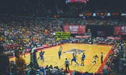 中国足彩竞彩网-中超联赛激战，尹鸿博制胜球定乾坤，于海染红梅米失点，河北队1-0力克上海海港