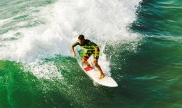 中国足彩竞彩网：NEST 2017穿越火线项目C组第三轮，双G战队强势碾压，小组赛局势明朗